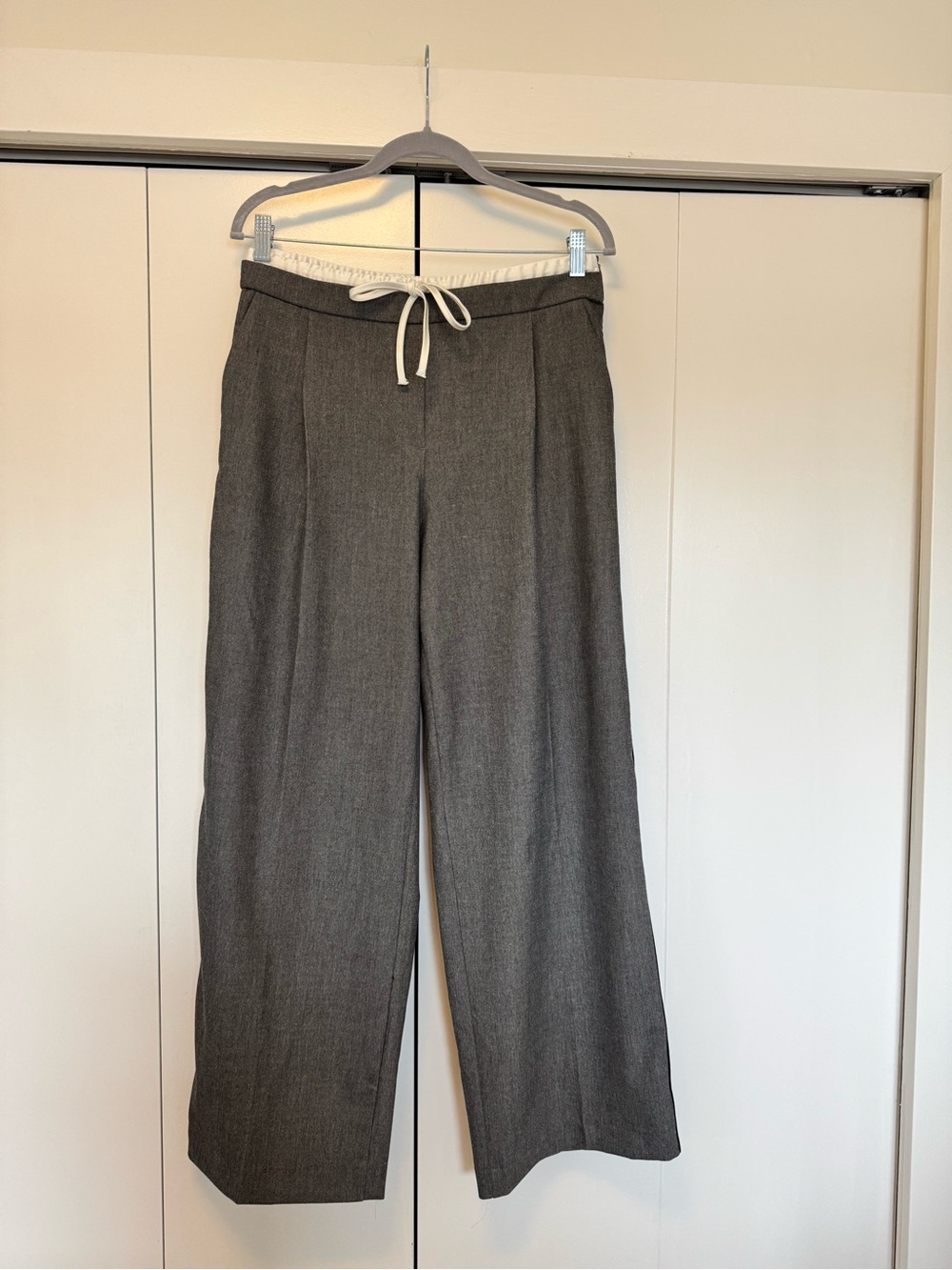 Zara NWT Pants in Charcoal Gray with Cream Satin Waistband - Size M